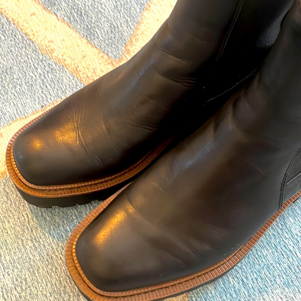 Sam Edelman laguna chelsea boot from this season 2022!